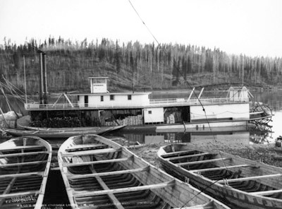 File:The S.S. Athabasca at Athabasca Landing..jpg