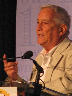 Walter isaacson 8246.jpg