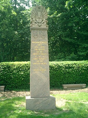 Headstone of William H. Taft.jpg