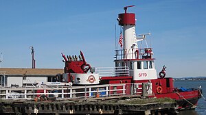 SFFD fireboat Guardian.JPG